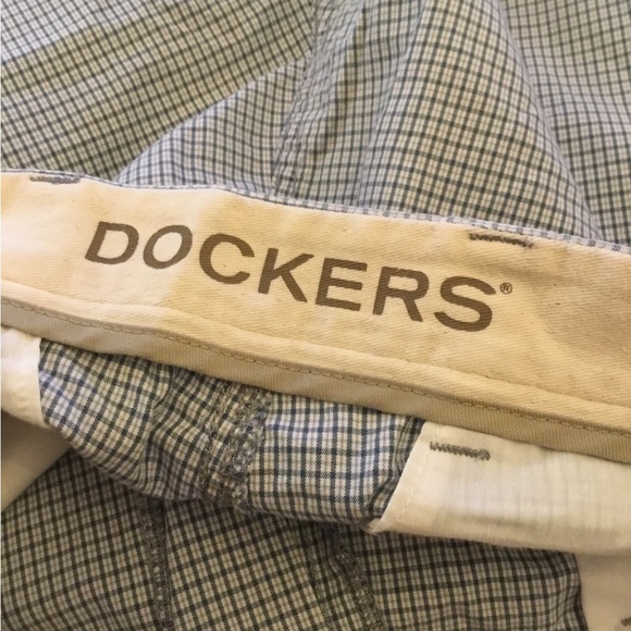 Dockers Men’s Plaid Shorts Size 36 - Picture 5 of 6